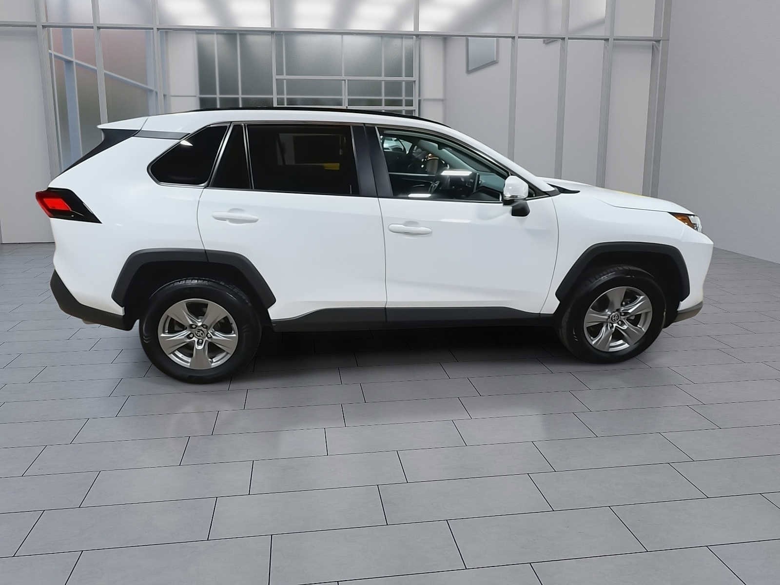 Thumbnail: 2024 Toyota RAV4 - 9