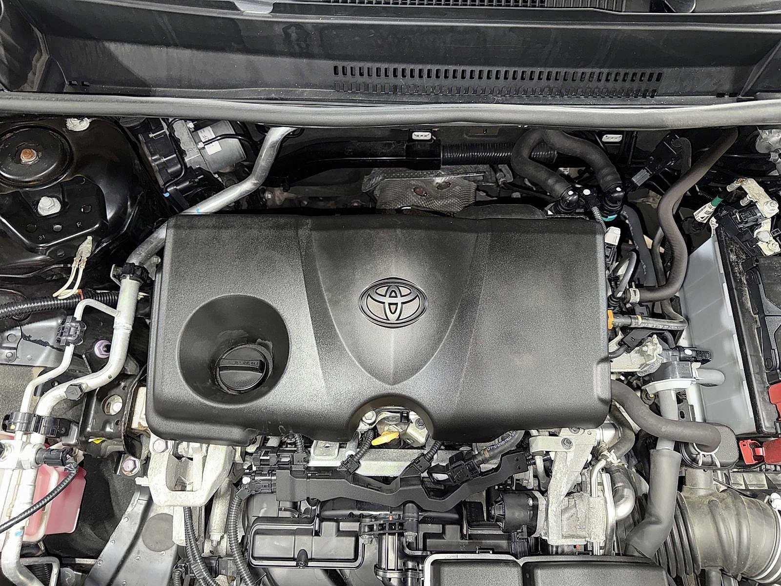 Thumbnail: 2021 Toyota RAV4 - 12