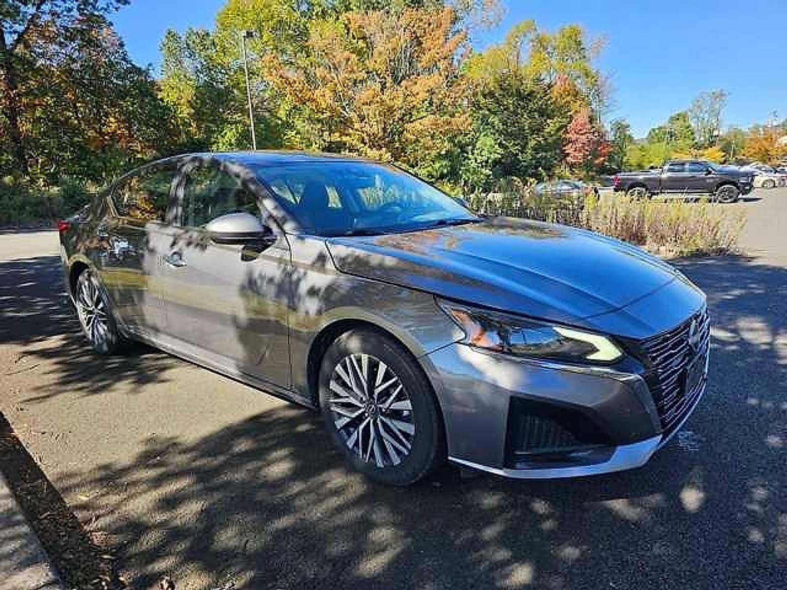 Thumbnail: 2023 Nissan Altima - 3