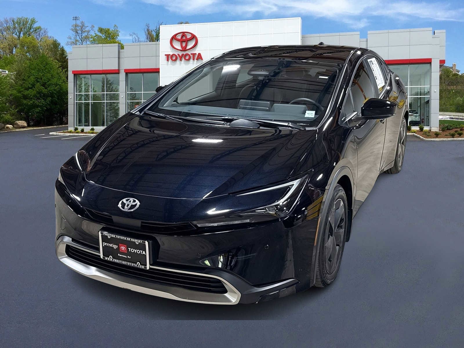 Thumbnail: 2024 Toyota Prius Prime - 1