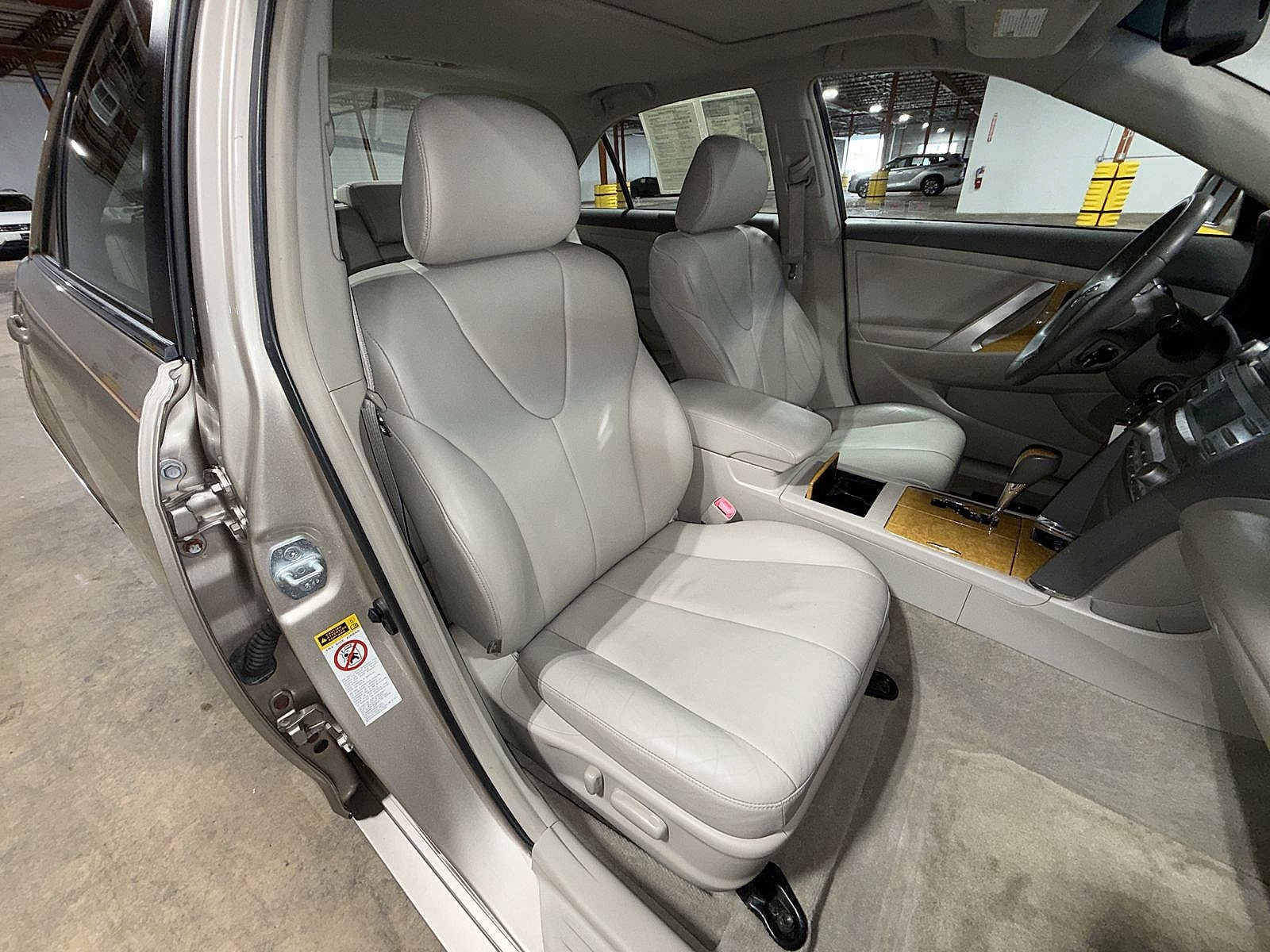 Thumbnail: 2007 Toyota Camry - 16