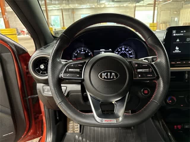 Thumbnail: 2020 Kia Forte - 18