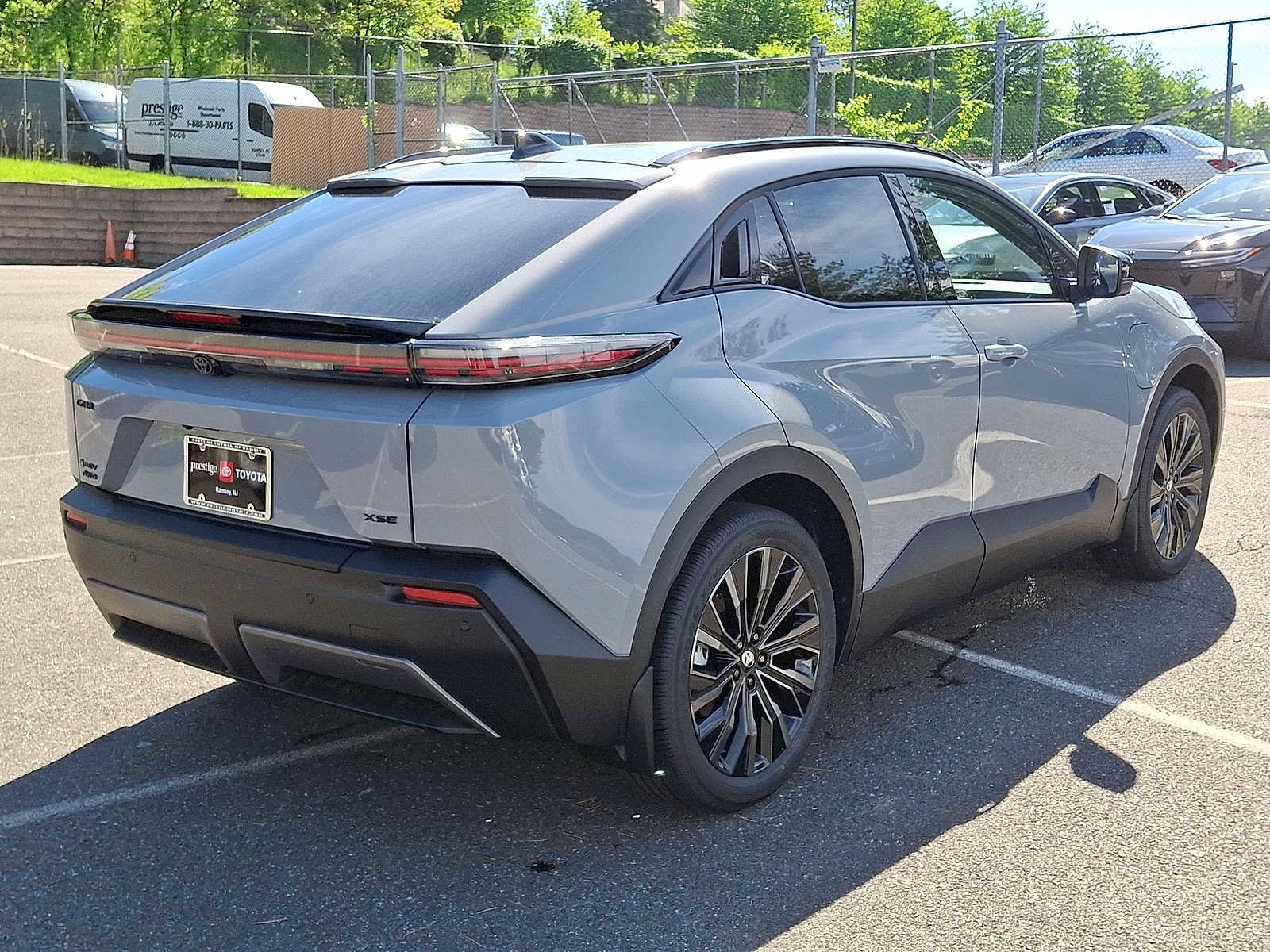 Thumbnail: 2026 Toyota C-HR - 18
