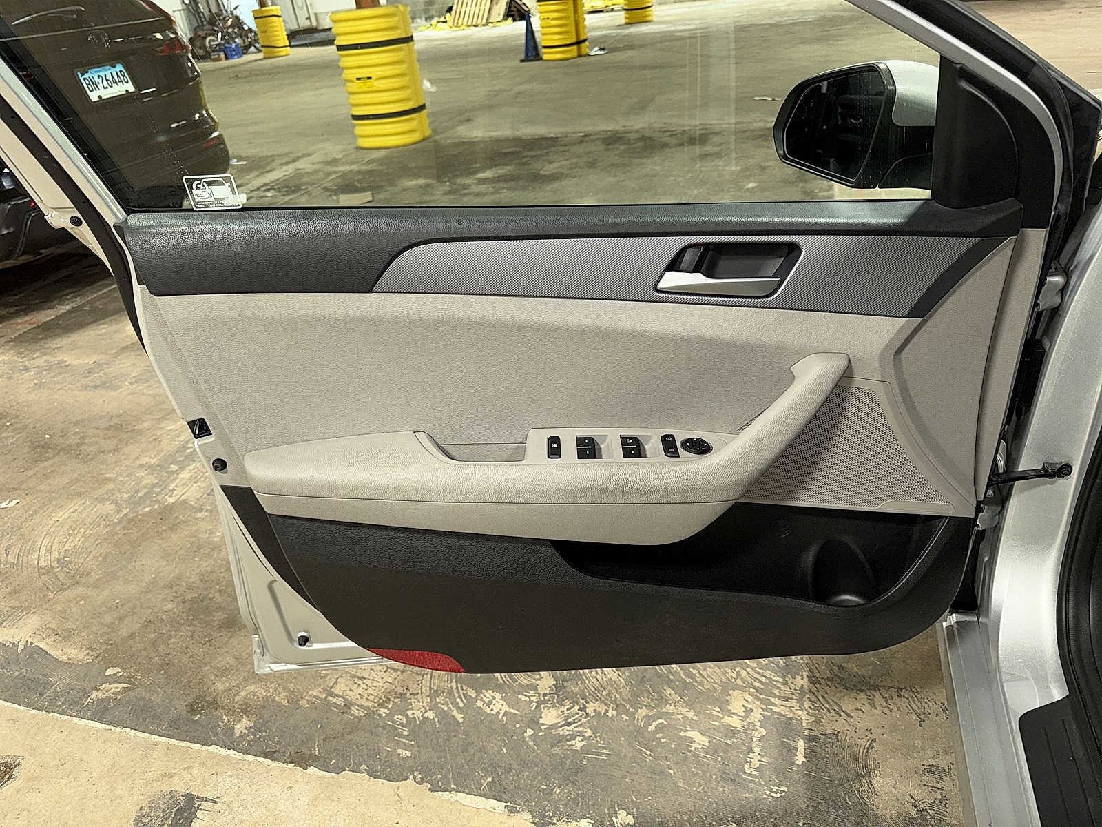 Thumbnail: 2018 Hyundai Sonata - 28