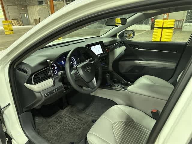 2022 Toyota Camry SE 28