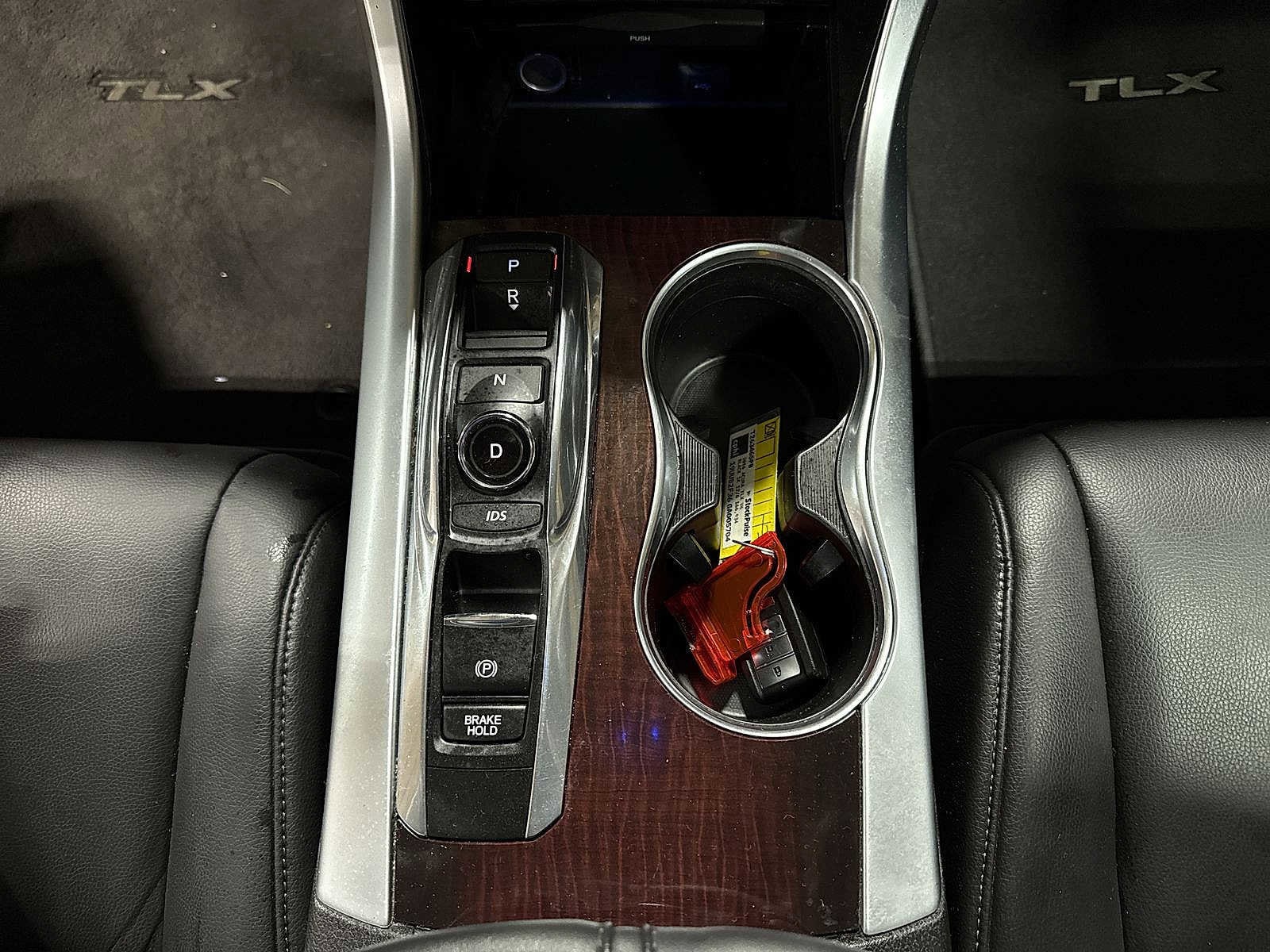 Thumbnail: 2016 Acura TLX - 32