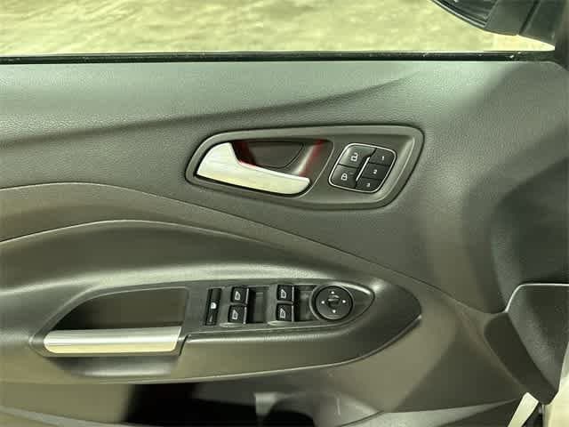 Thumbnail: 2017 Ford Escape - 23