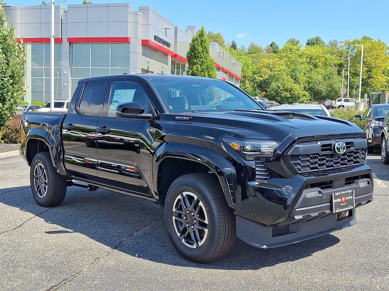 Thumbnail: 2025 Toyota Tacoma - 2