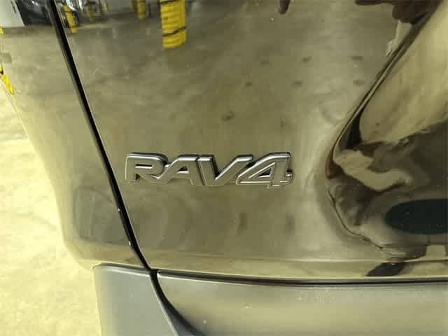 Thumbnail: 2022 Toyota RAV4 - 24