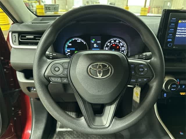 2022 Toyota RAV4 LE 18