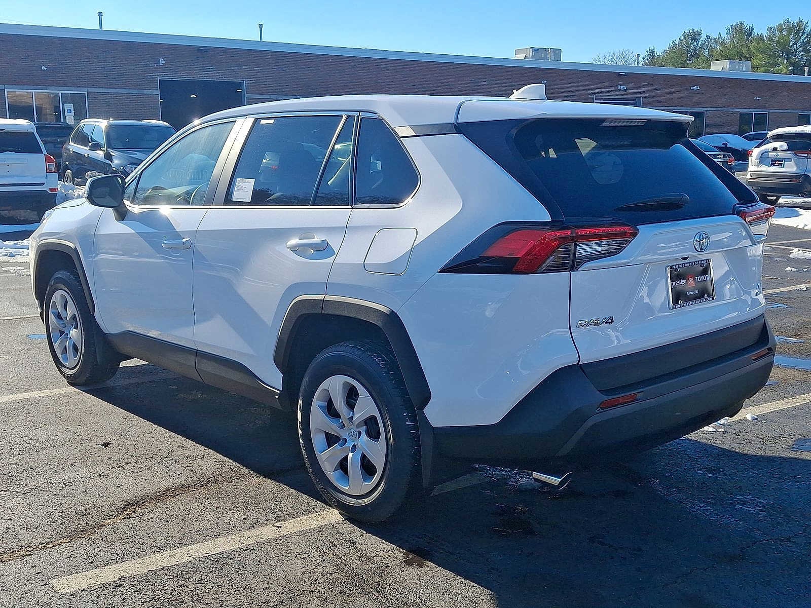 Thumbnail: 2025 Toyota RAV4 - 11