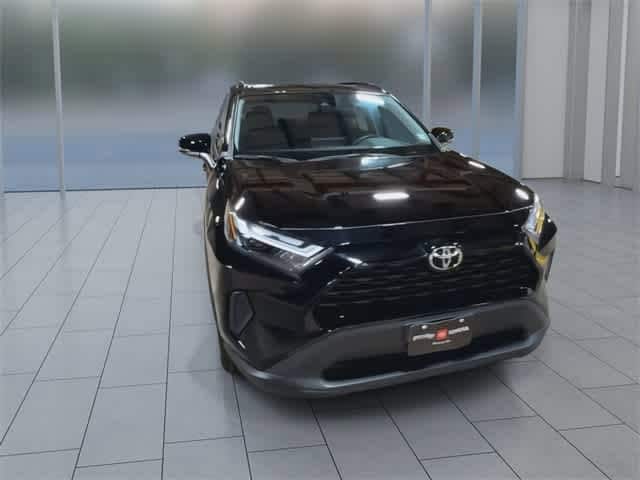 2022 Toyota RAV4 XLE 5