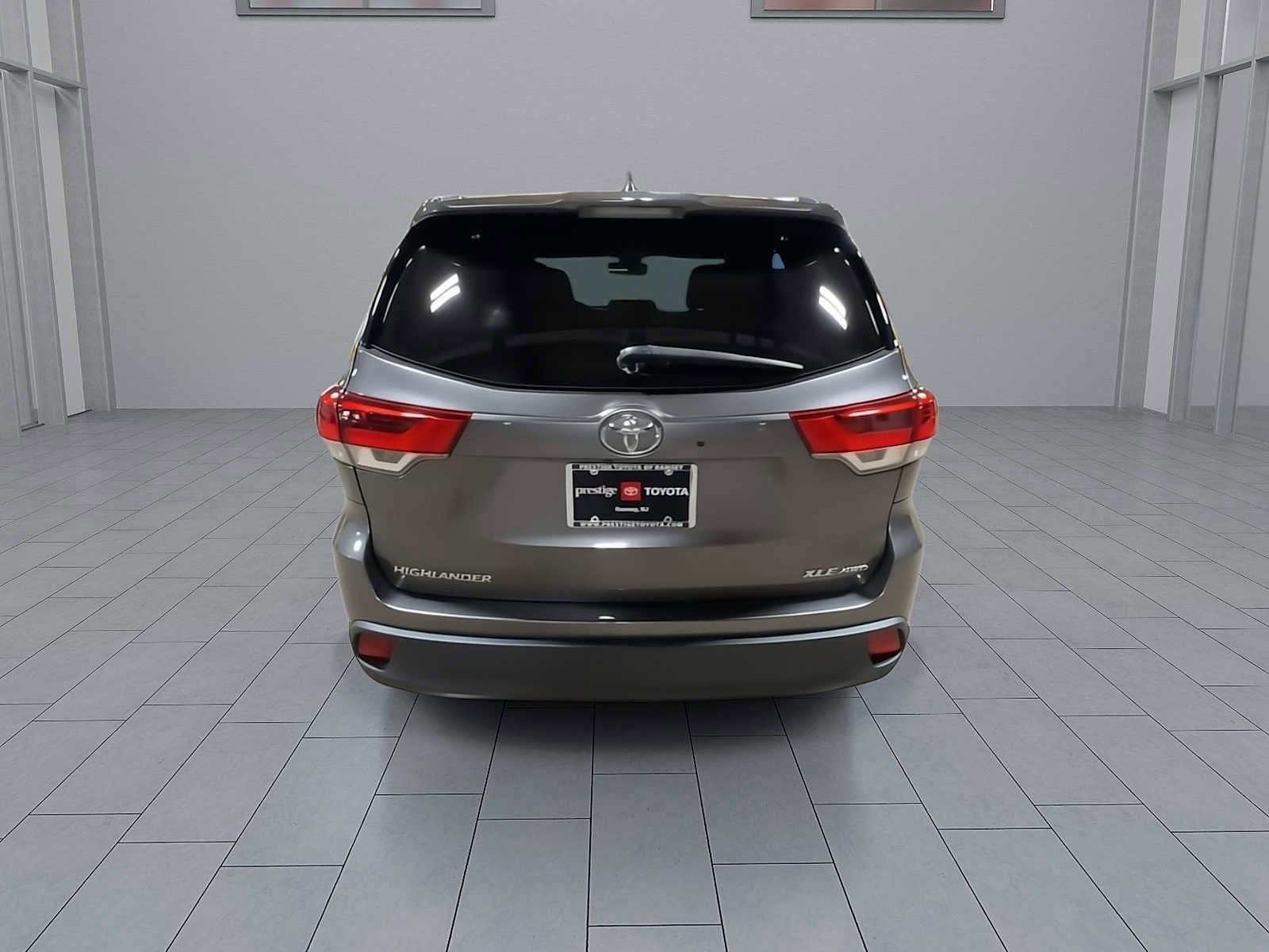 Thumbnail: 2019 Toyota Highlander - 7