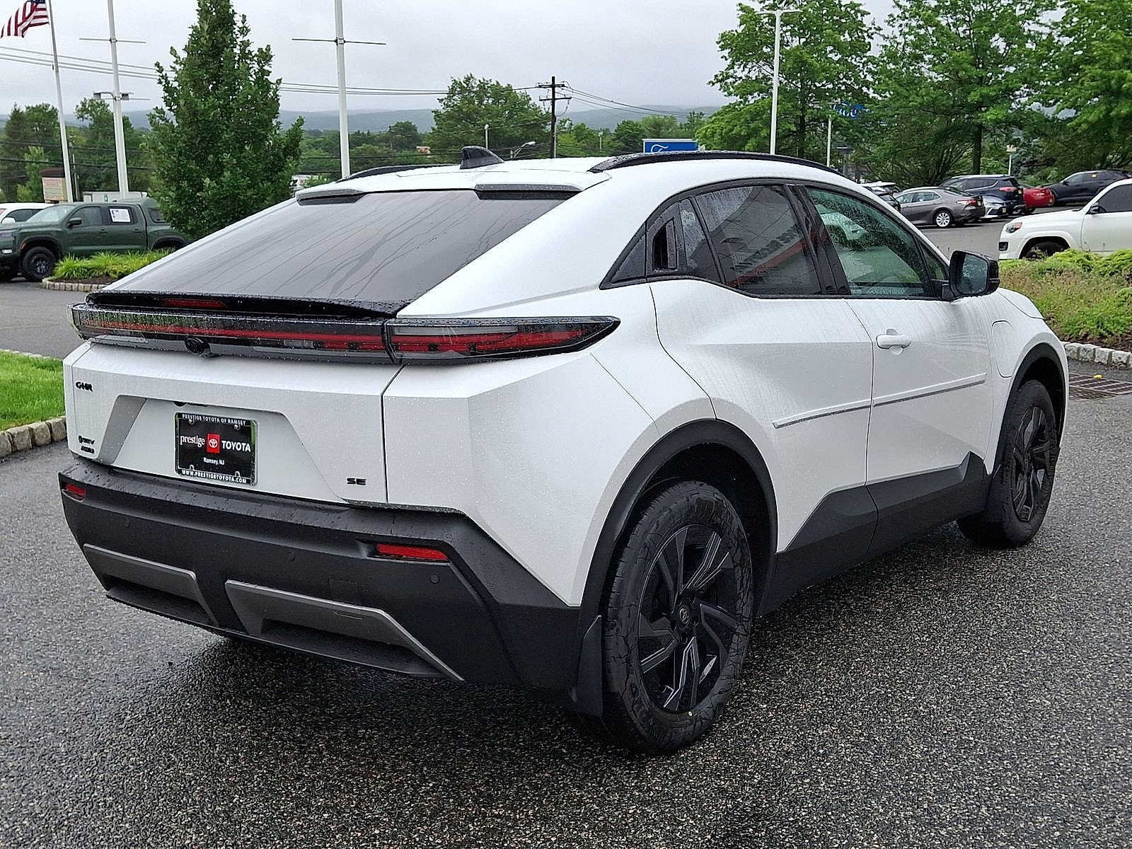 Thumbnail: 2026 Toyota C-HR - 12