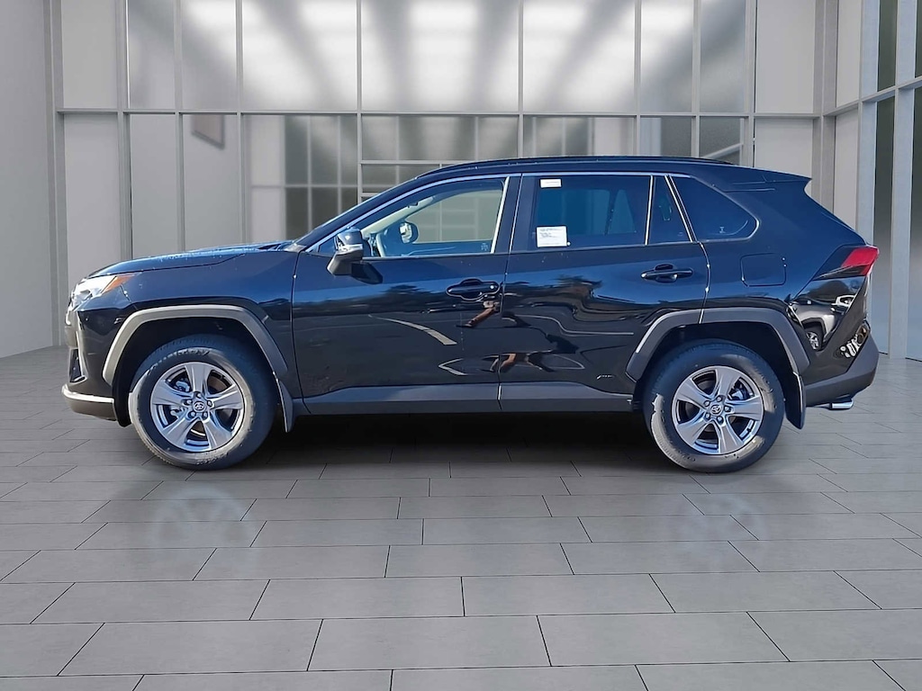 New 2025 Toyota RAV4 Hybrid XLE XLE AWD SUV