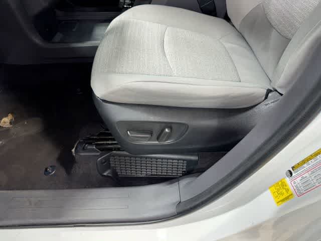 Thumbnail: 2022 Toyota Sienna - 24