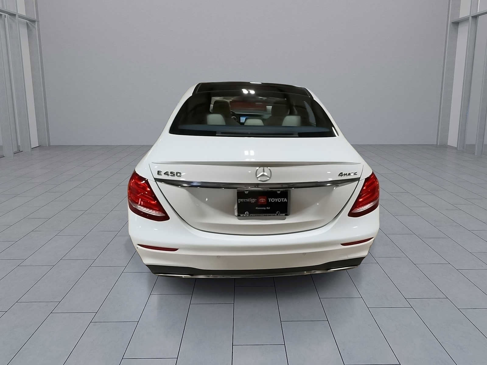 Thumbnail: 2019 Mercedes-Benz E-Class - 7