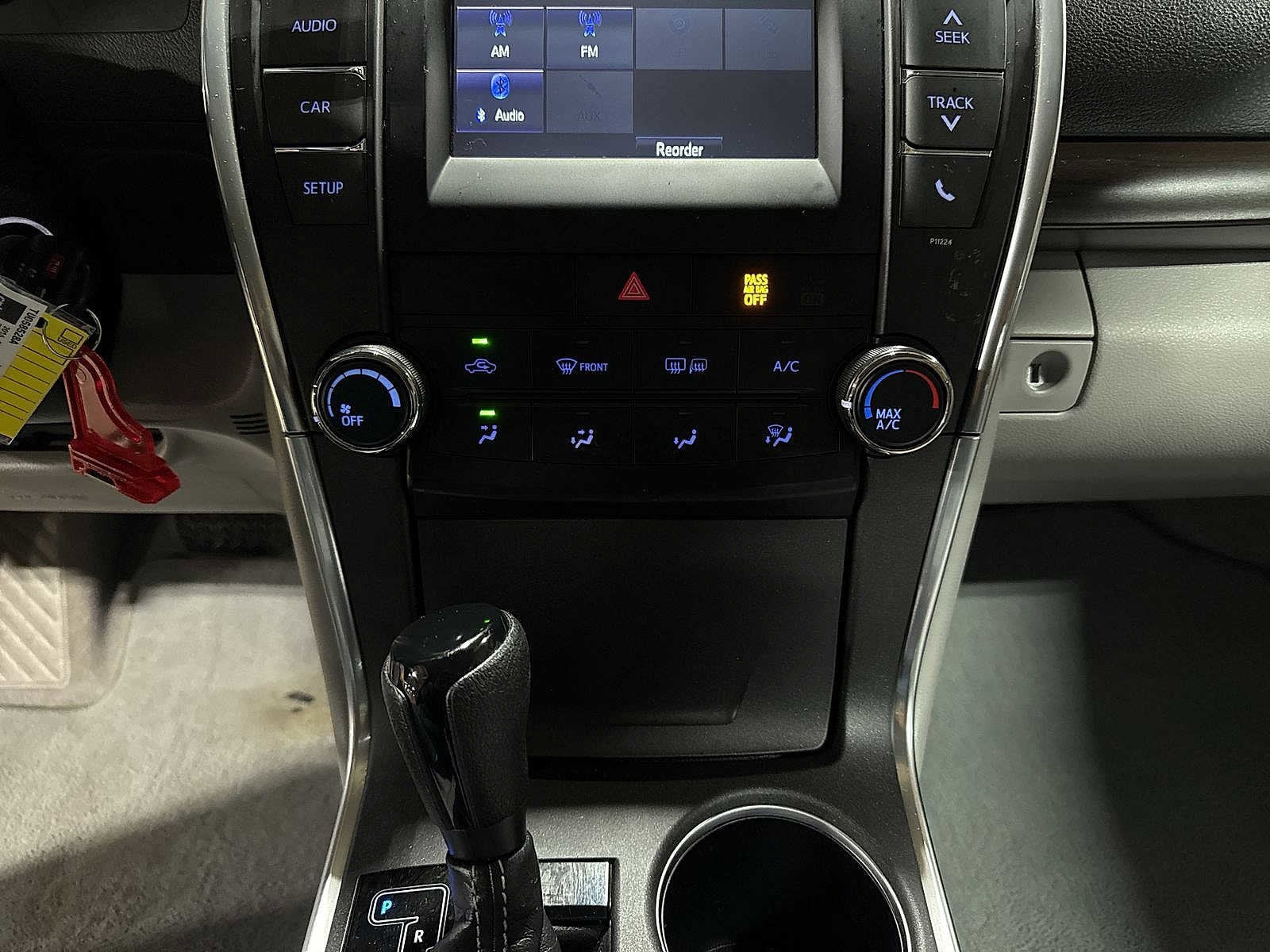 Thumbnail: 2016 Toyota Camry - 20