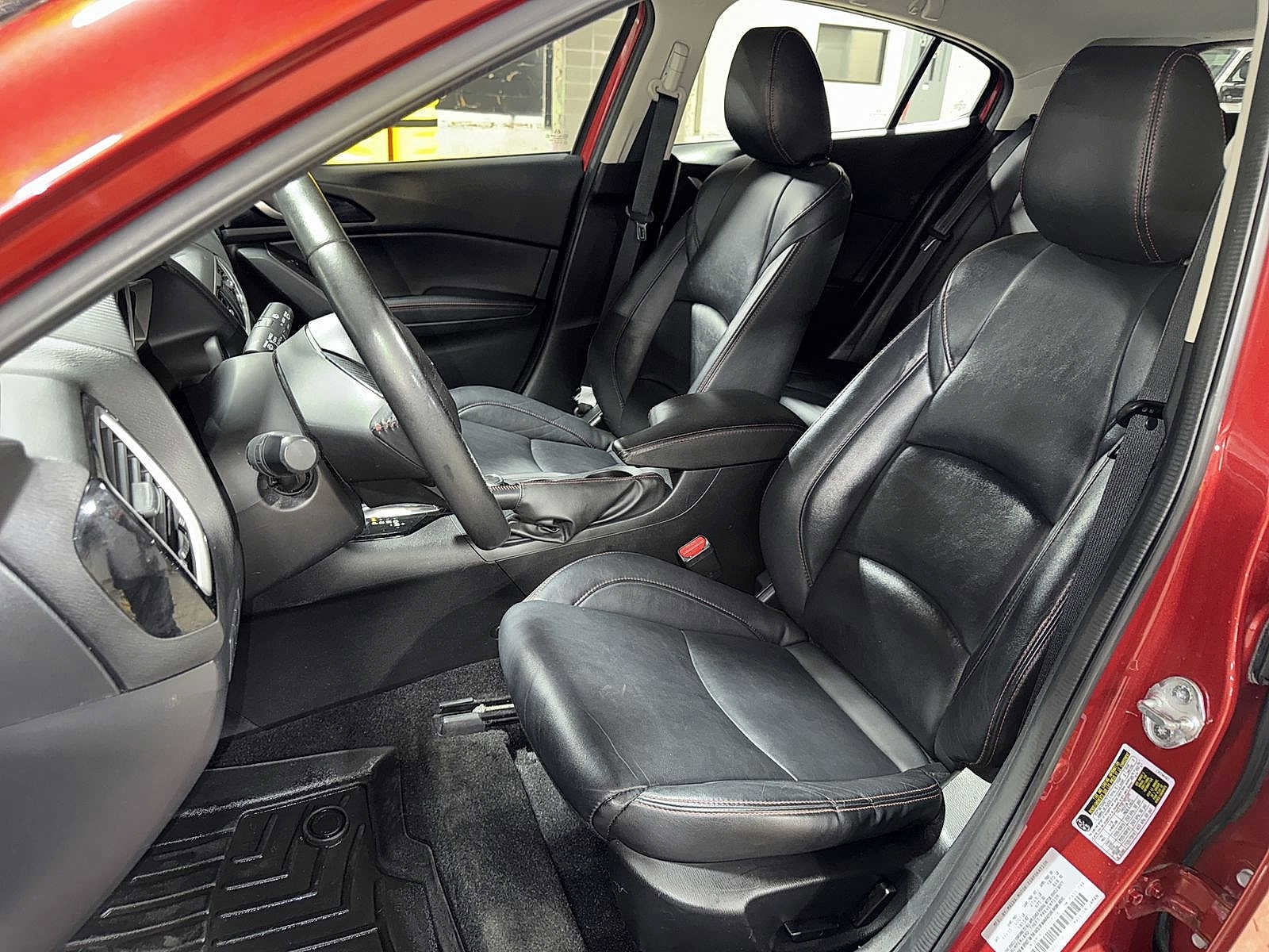 Thumbnail: 2016 Mazda Mazda3 - 15