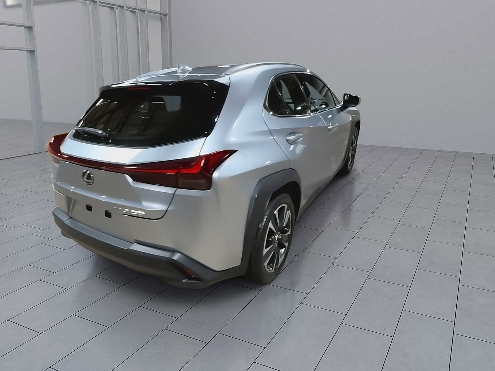 Thumbnail: 2023 Lexus UX - 8
