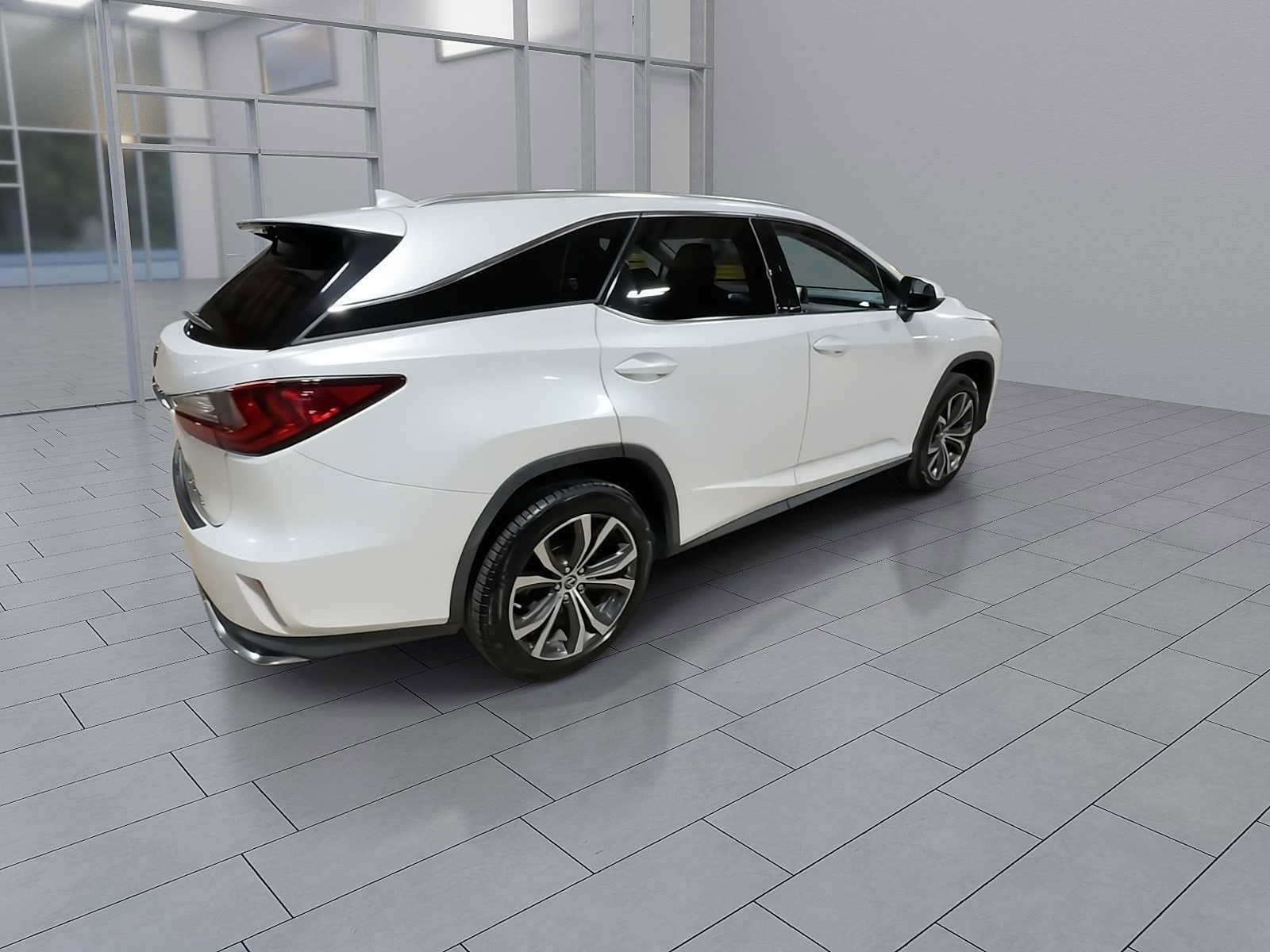 Thumbnail: 2018 Lexus RX - 8