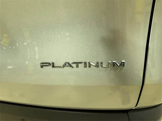 2024 Toyota Grand Highlander Platinum 30