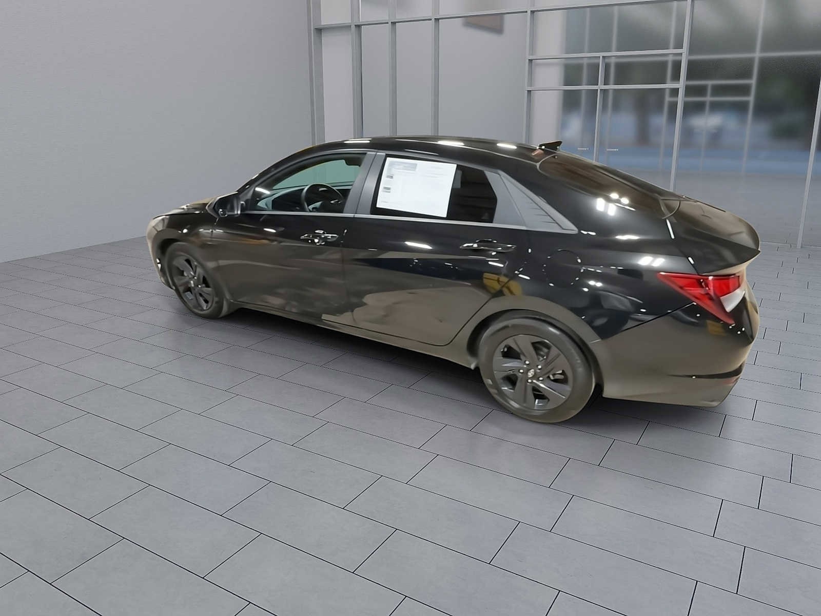 Thumbnail: 2022 Hyundai Elantra - 6