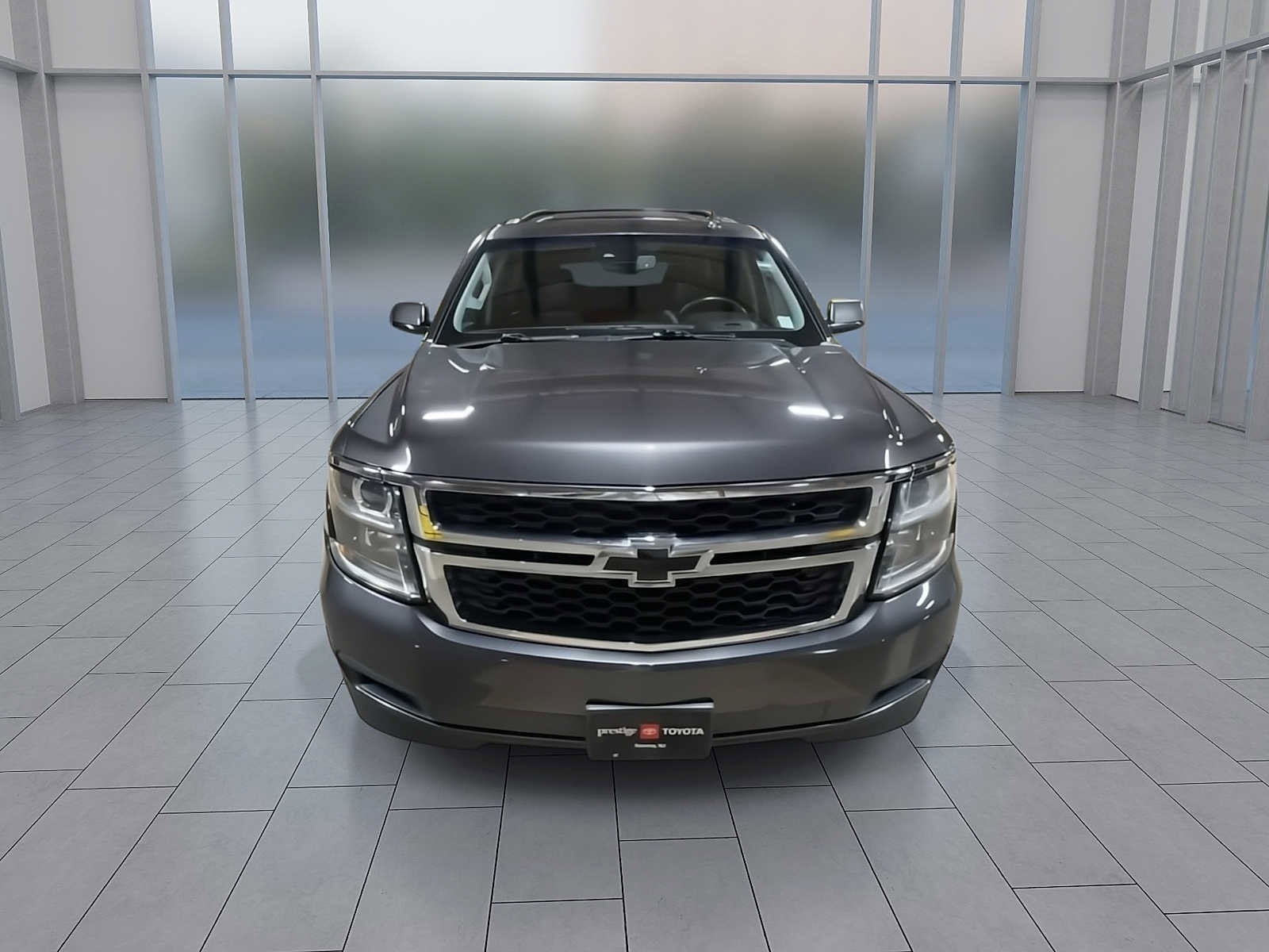 Thumbnail: 2017 Chevrolet Suburban - 3