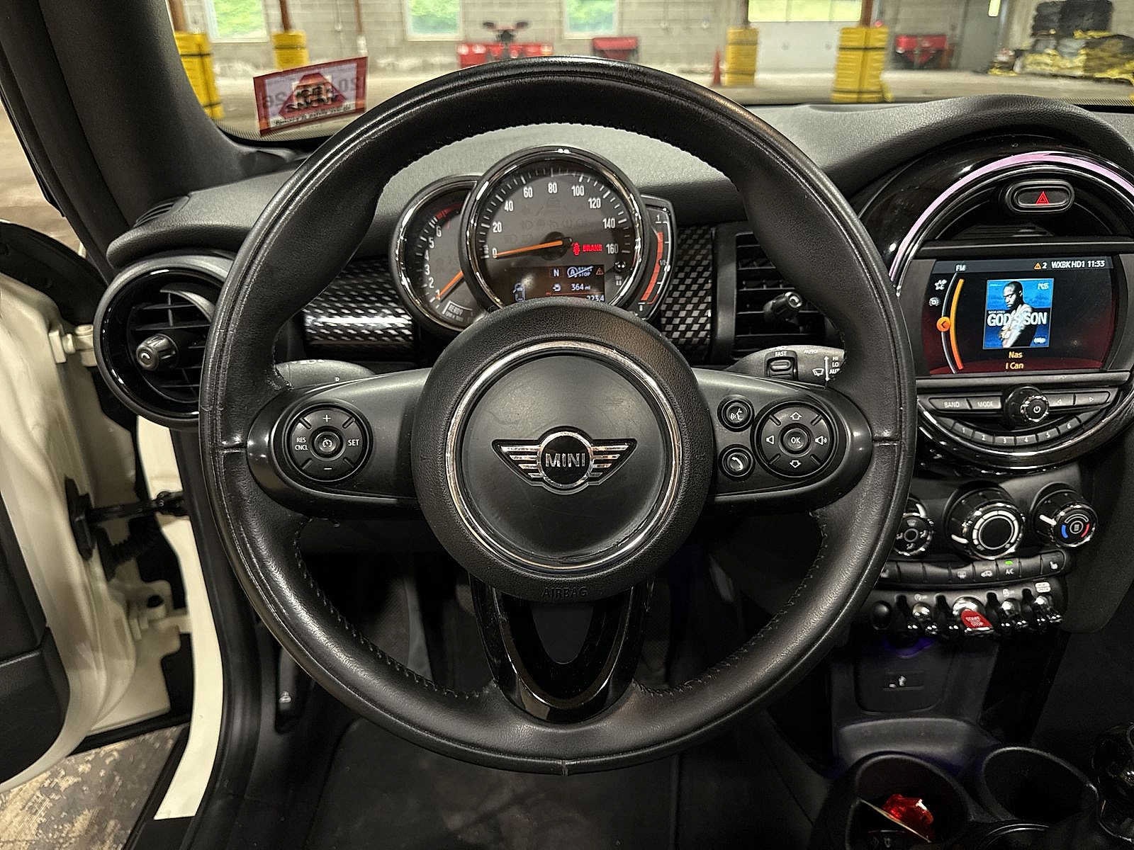 Thumbnail: 2019 MINI Cooper Convertible - 18