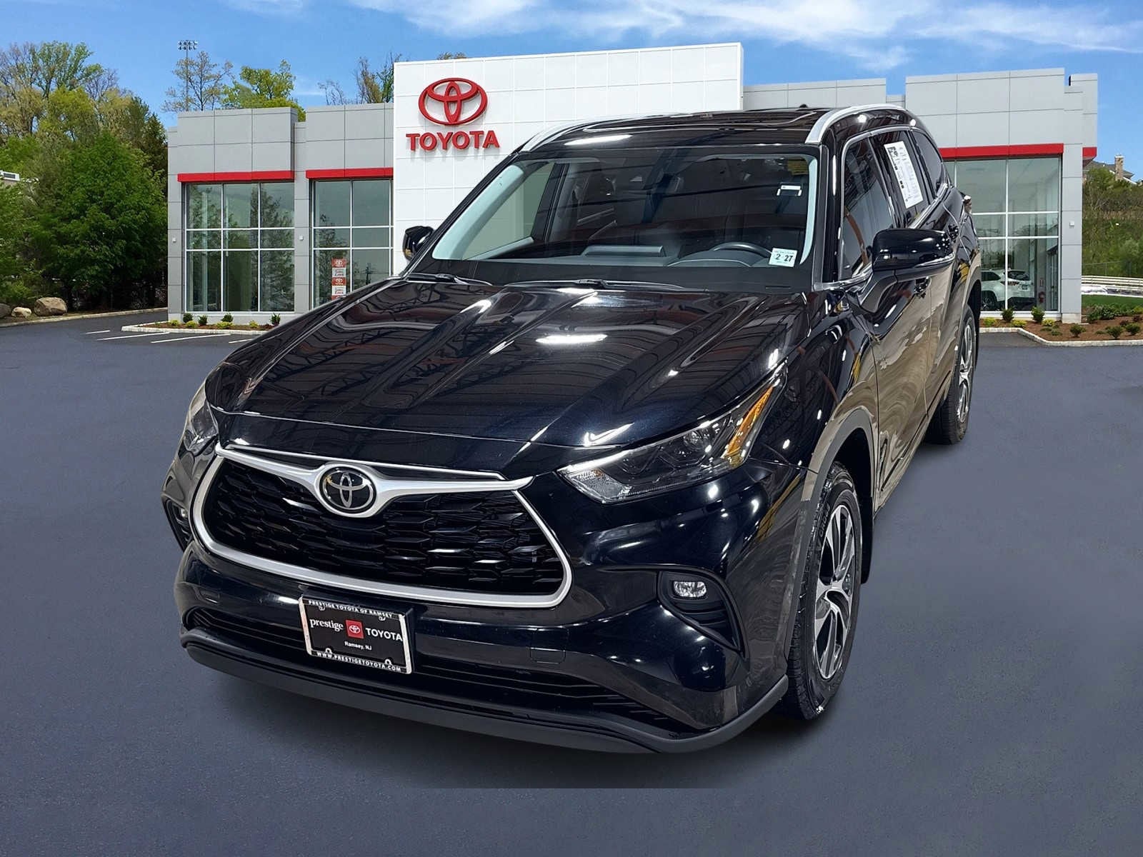 2022 Toyota Highlander XLE's photo