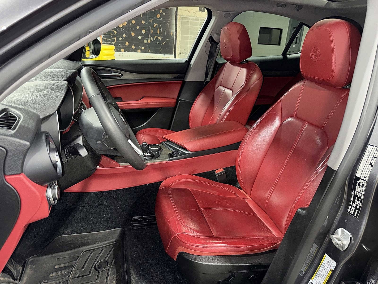 Thumbnail: 2019 Alfa Romeo Stelvio - 14