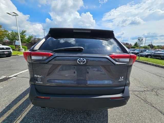 Thumbnail: 2021 Toyota RAV4 - 5