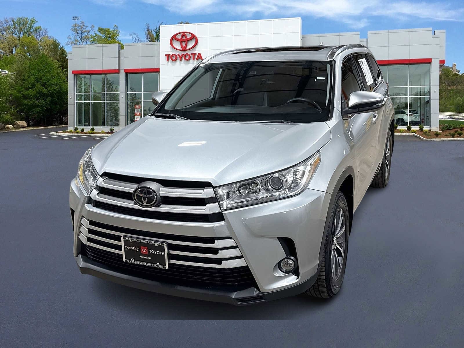 Thumbnail: 2018 Toyota Highlander - 1