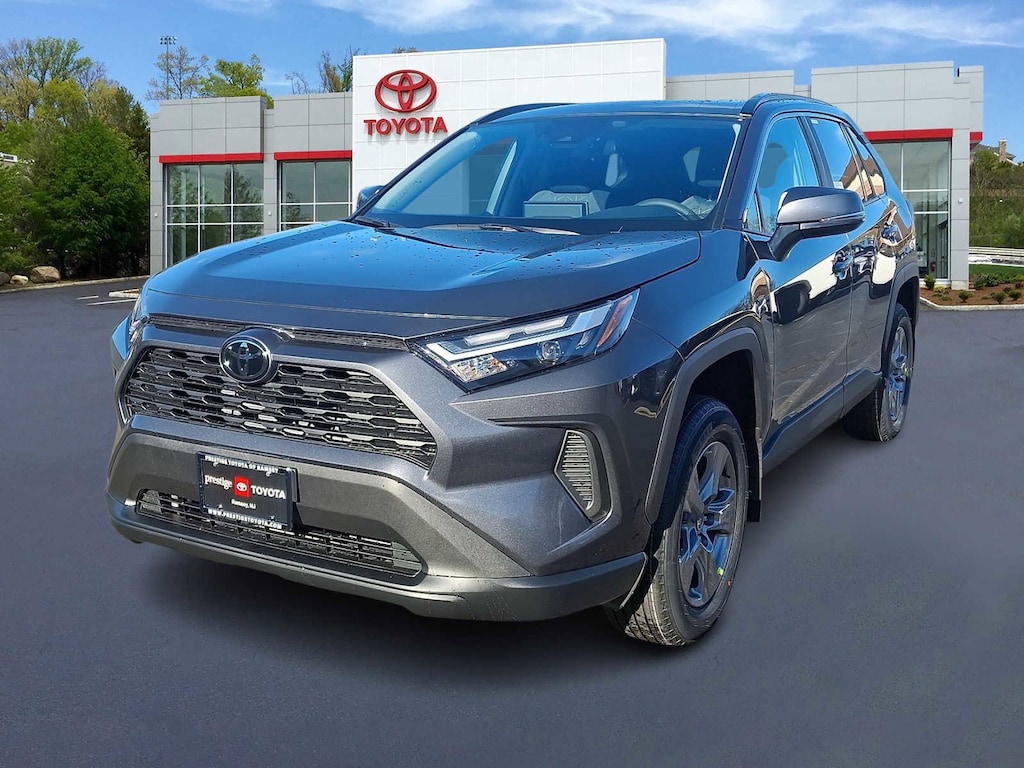 New 2025 Toyota RAV4 XLE XLE AWD SUV