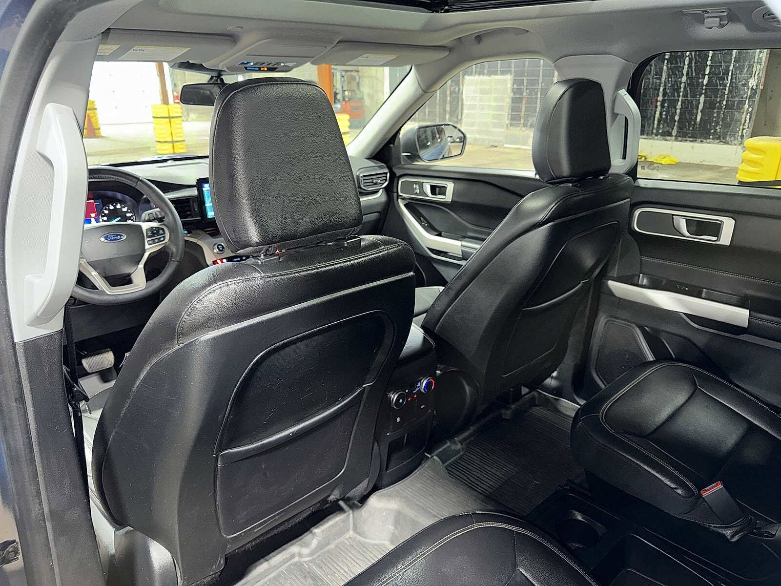 Thumbnail: 2020 Ford Explorer - 31