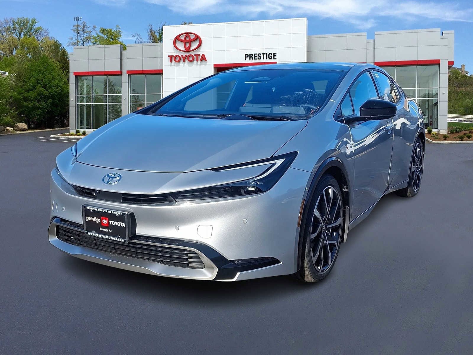 2026 Toyota Prius XSE Premium's photo