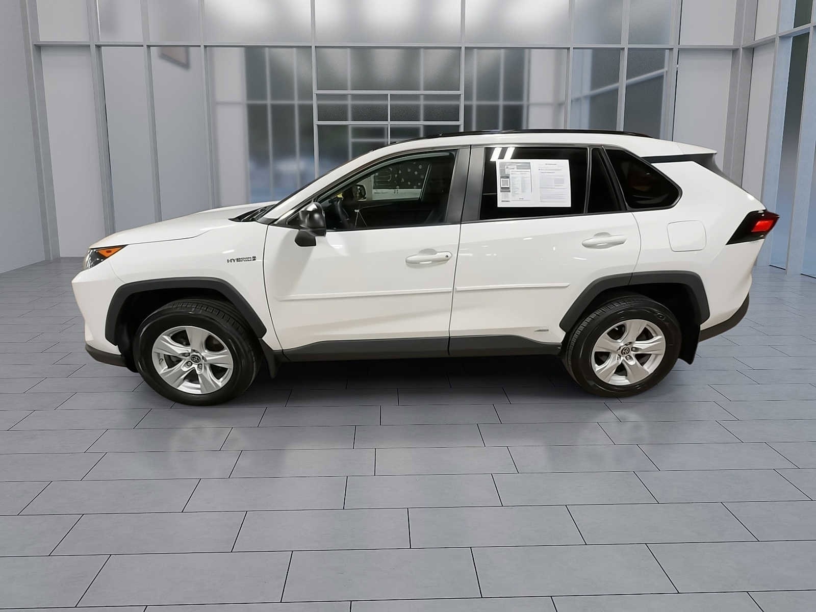 Thumbnail: 2021 Toyota RAV4 - 5