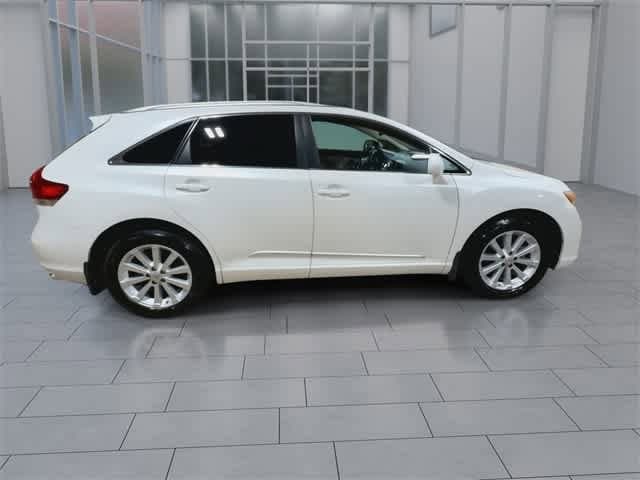 Thumbnail: 2010 Toyota Venza - 9