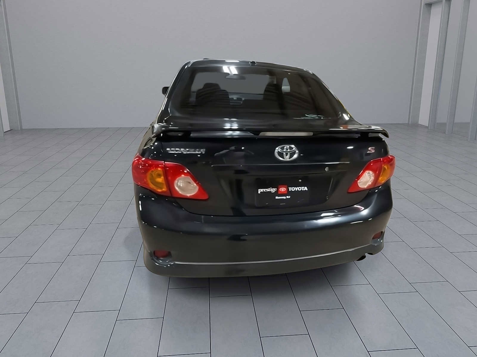 Thumbnail: 2010 Toyota Corolla - 7