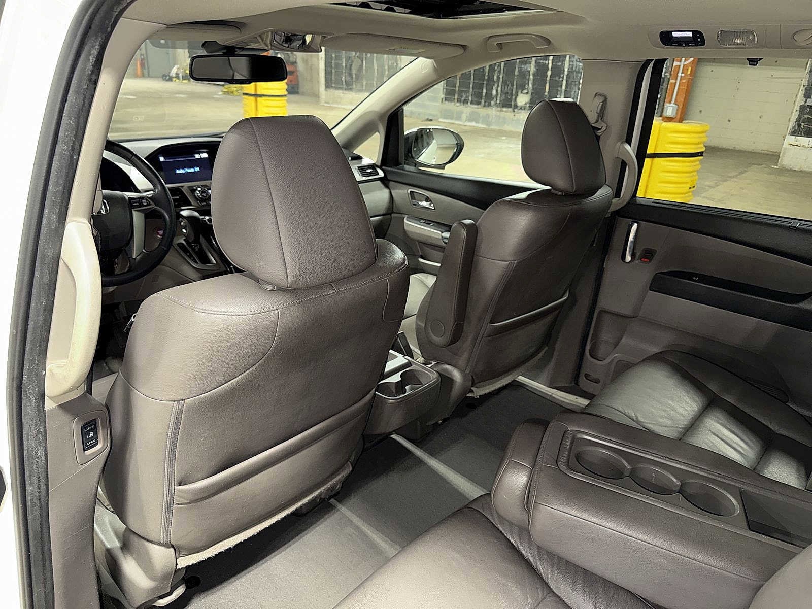 Thumbnail: 2016 Honda Odyssey - 29