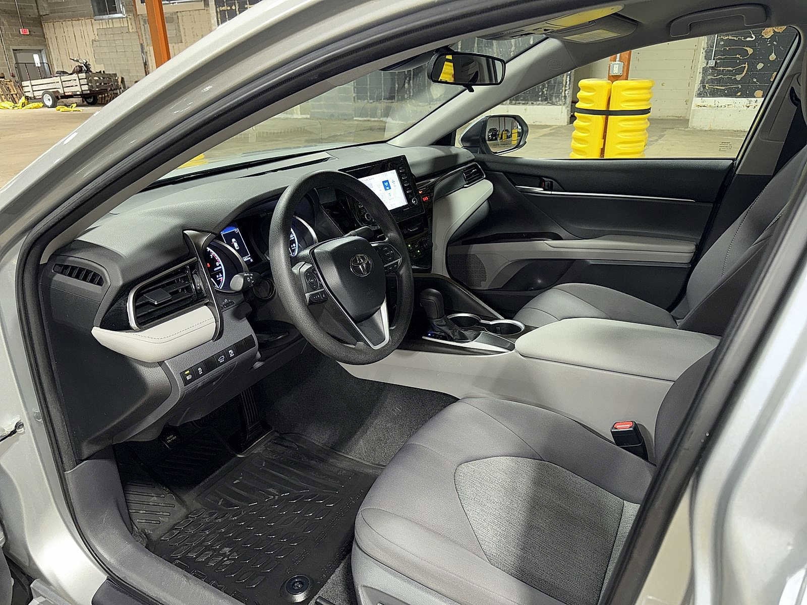 Thumbnail: 2021 Toyota Camry - 27