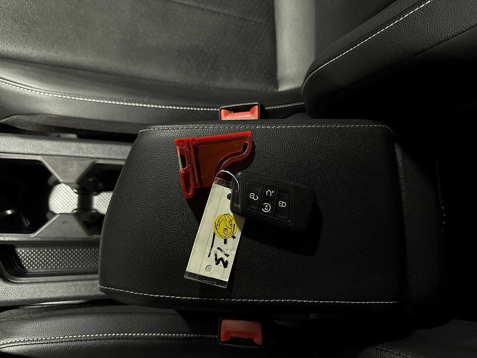 Thumbnail: 2023 Volkswagen Tiguan - 33