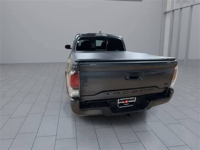 Thumbnail: 2022 Toyota Tacoma - 11