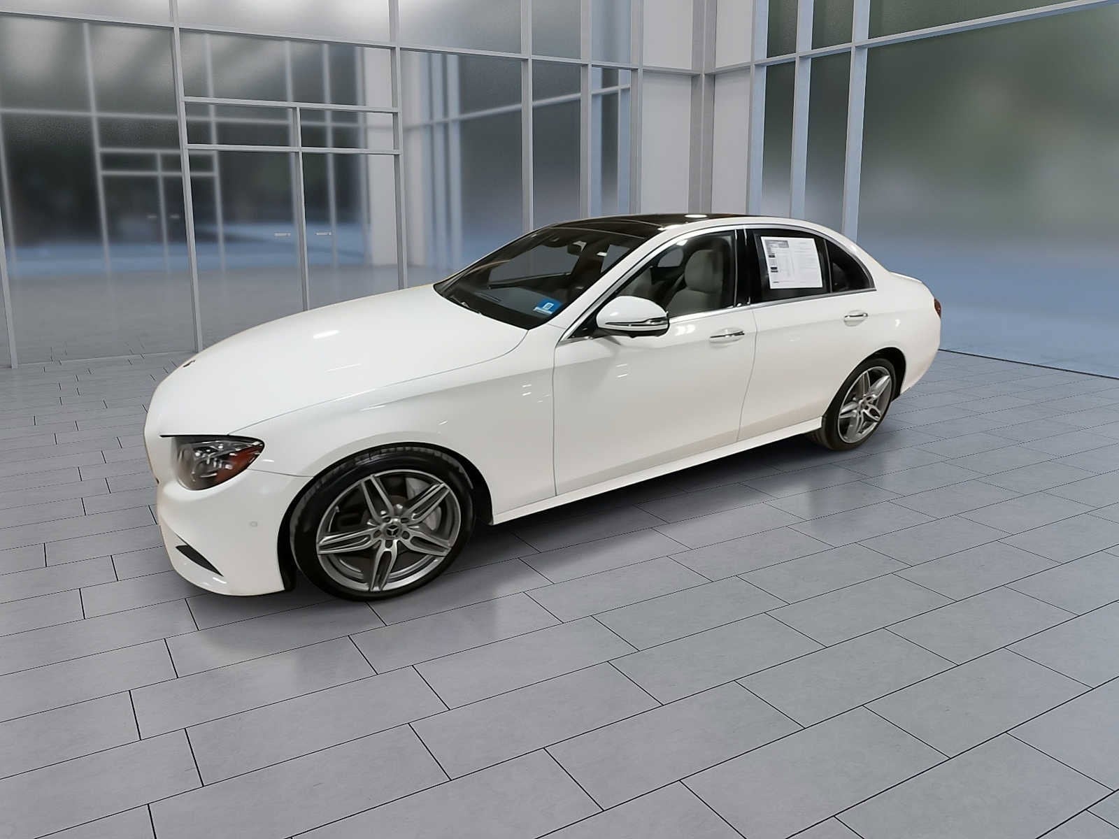 Thumbnail: 2019 Mercedes-Benz E-Class - 4