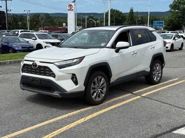Thumbnail: 2022 Toyota RAV4 - 1