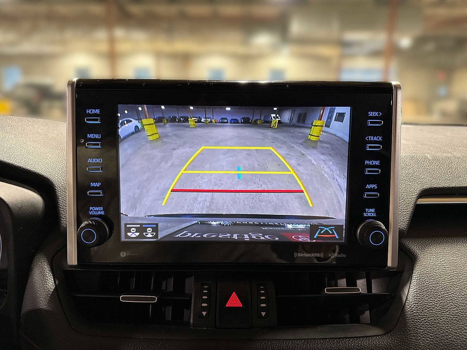 Thumbnail: 2022 Toyota RAV4 - 25