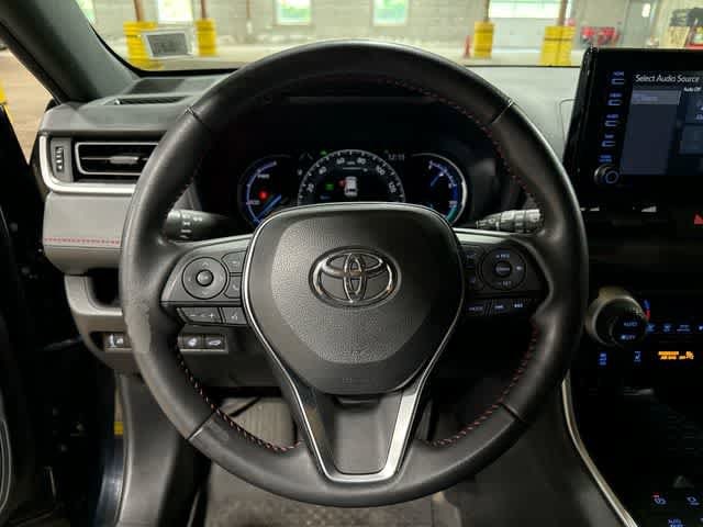 Thumbnail: 2021 Toyota RAV4 - 18