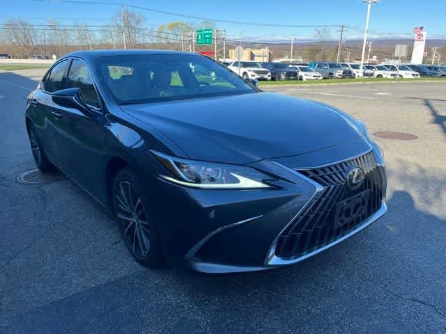 Thumbnail: 2023 Lexus ES - 3