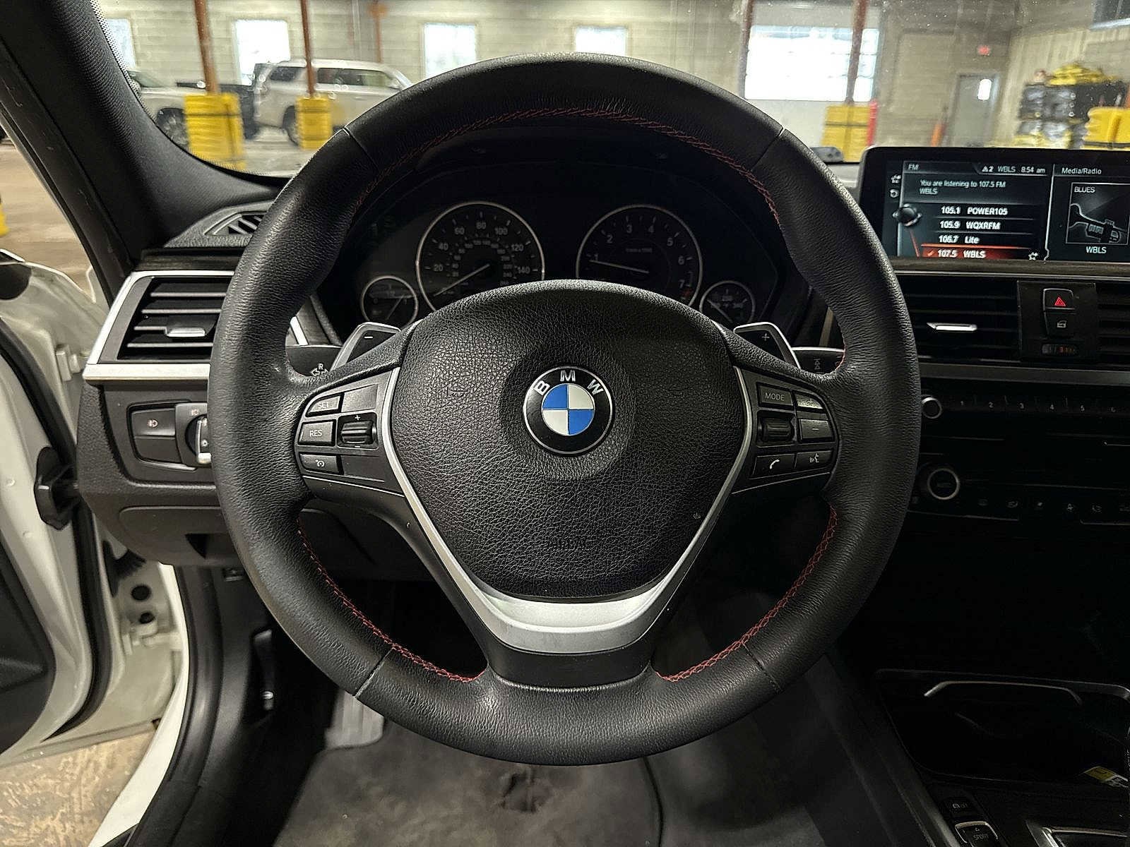 Thumbnail: 2017 BMW 3 Series - 18