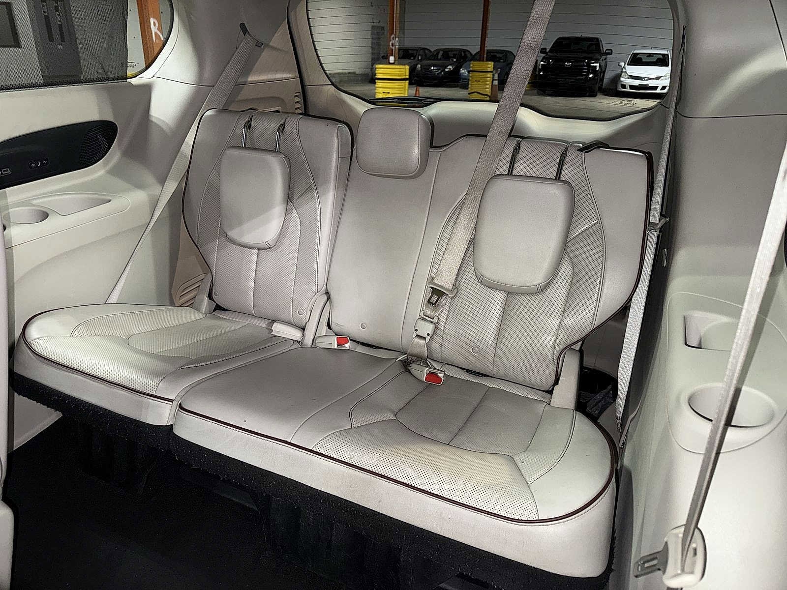 Thumbnail: 2019 Chrysler Pacifica - 18